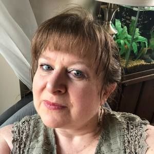 Meet your Posher, Debbie